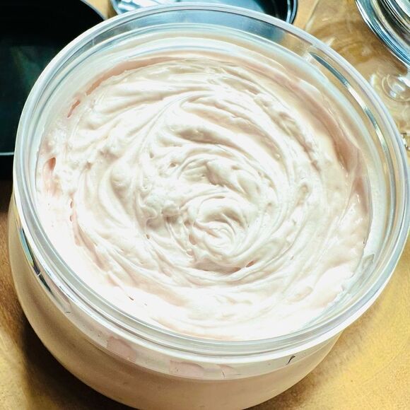 Luxurious Body Butter “Butt Naked” - Picture 3 of 4